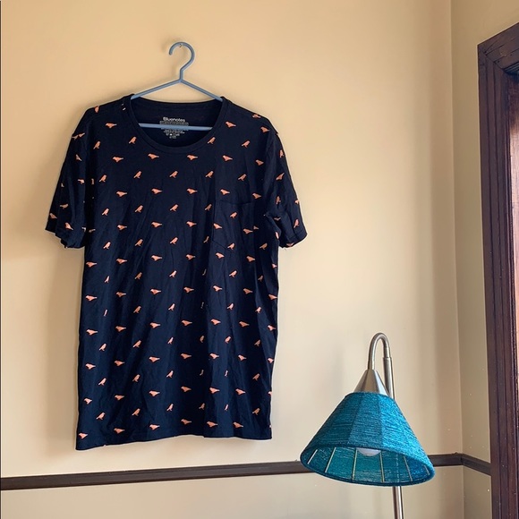 Bluenotes Other - Bluenotes Bird T Shirt with Pocket!